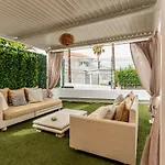 Luxury In Διαμέρισμα *
