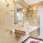 Διαμέρισμα Luxury In