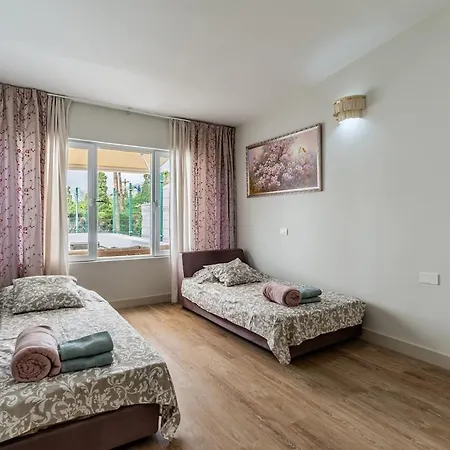 Luxury In Apartment *