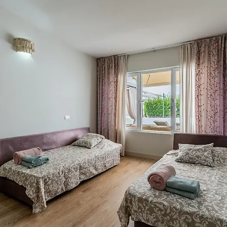Apartment Luxury In *