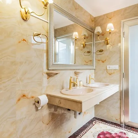 דירה Luxury In